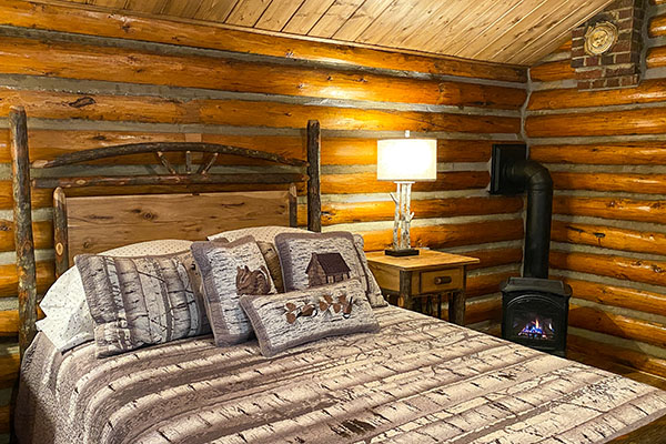 One Bedroom Log Cabin Saw N Logs
